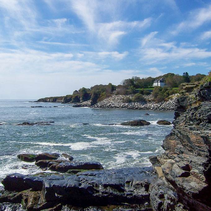 Explore the Newport Cliff Walk - 15 of the Best Things To Do in Newport, RI | Coastal Wandering