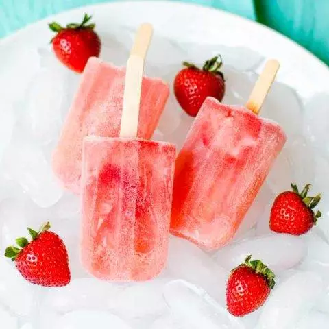 Strawberry Winesicles