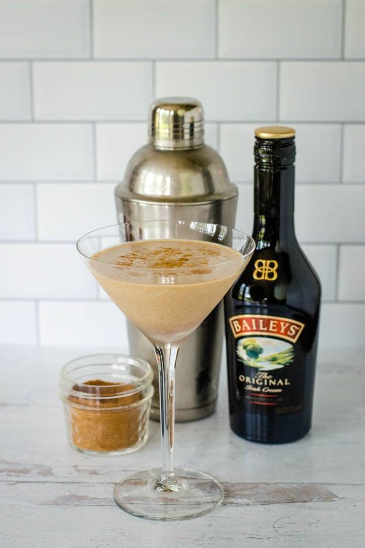 Pumpkin spice martini, Baileys, cocktail shaker, pie spice