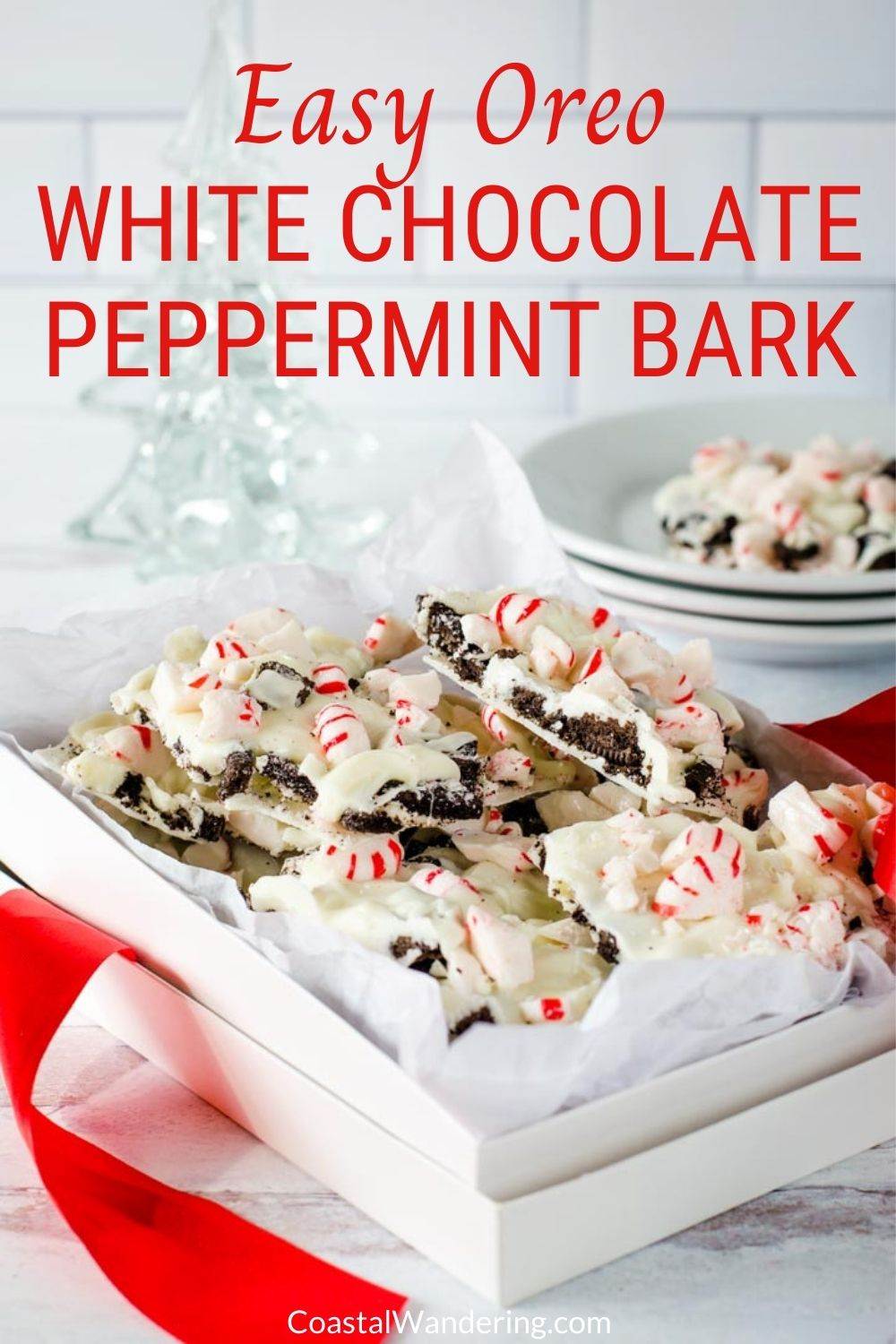 Easy Oreo Peppermint Bark To Make For Everyone This Year