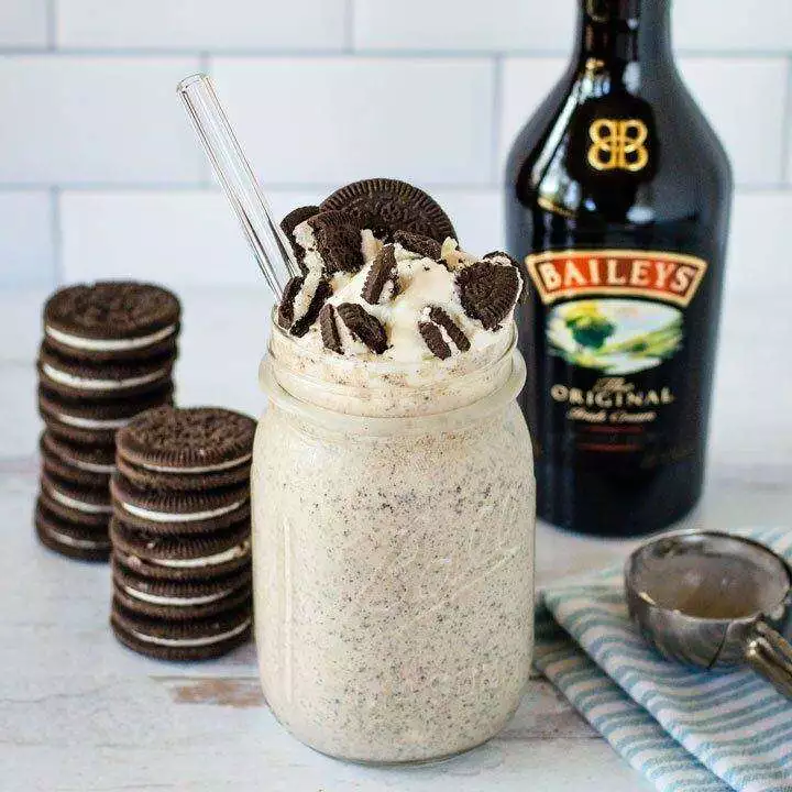 Baileys Cookies and Cream Milkshake