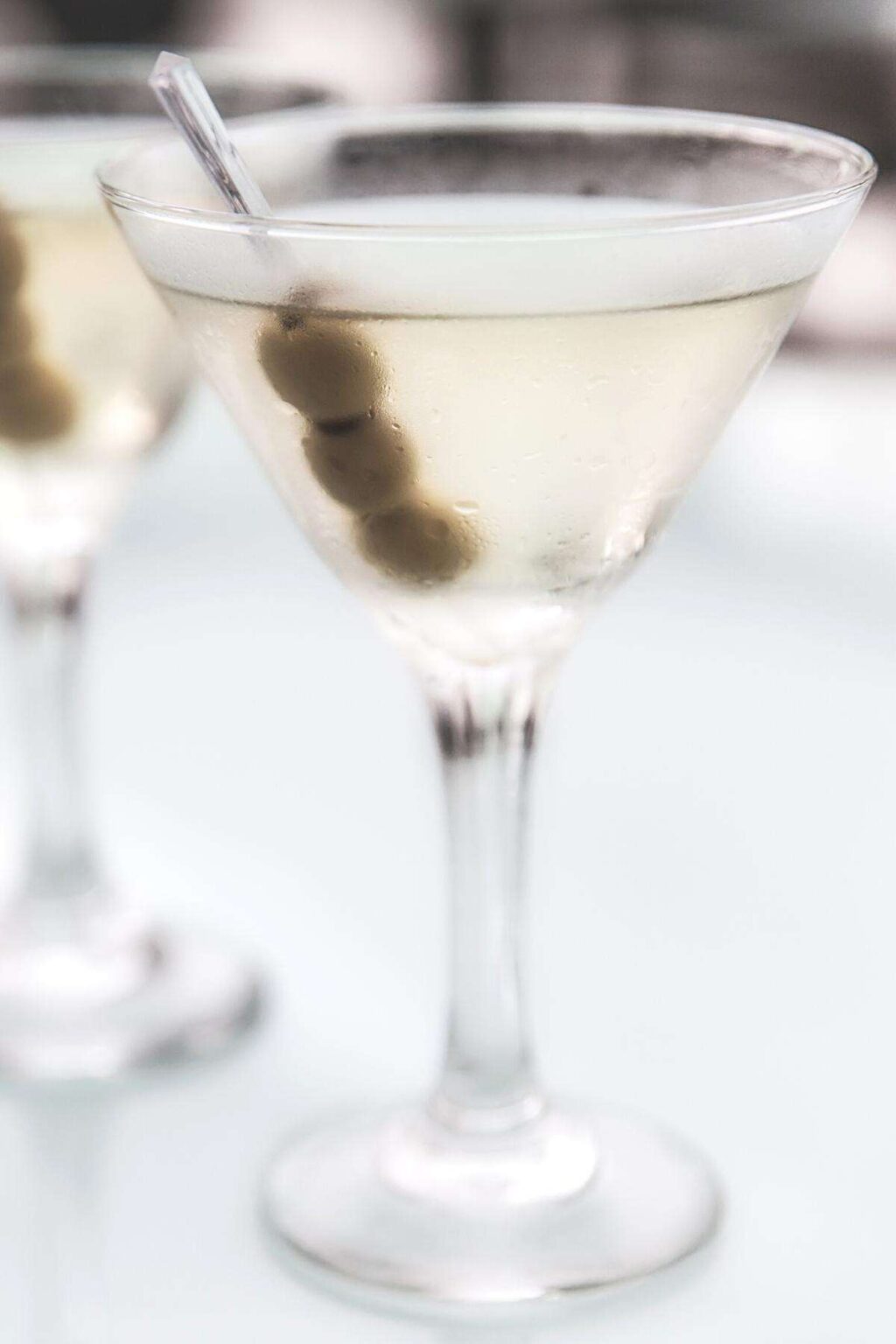 The Best Dry Martini Recipes For Easy Classic Cocktails - Coastal Wandering