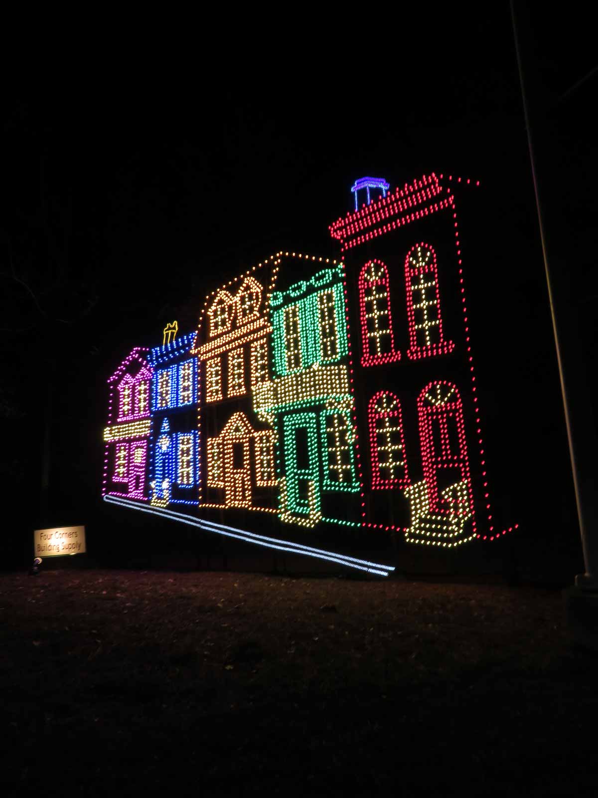 Charleston's Rainbow Row in Christmas Light Festival