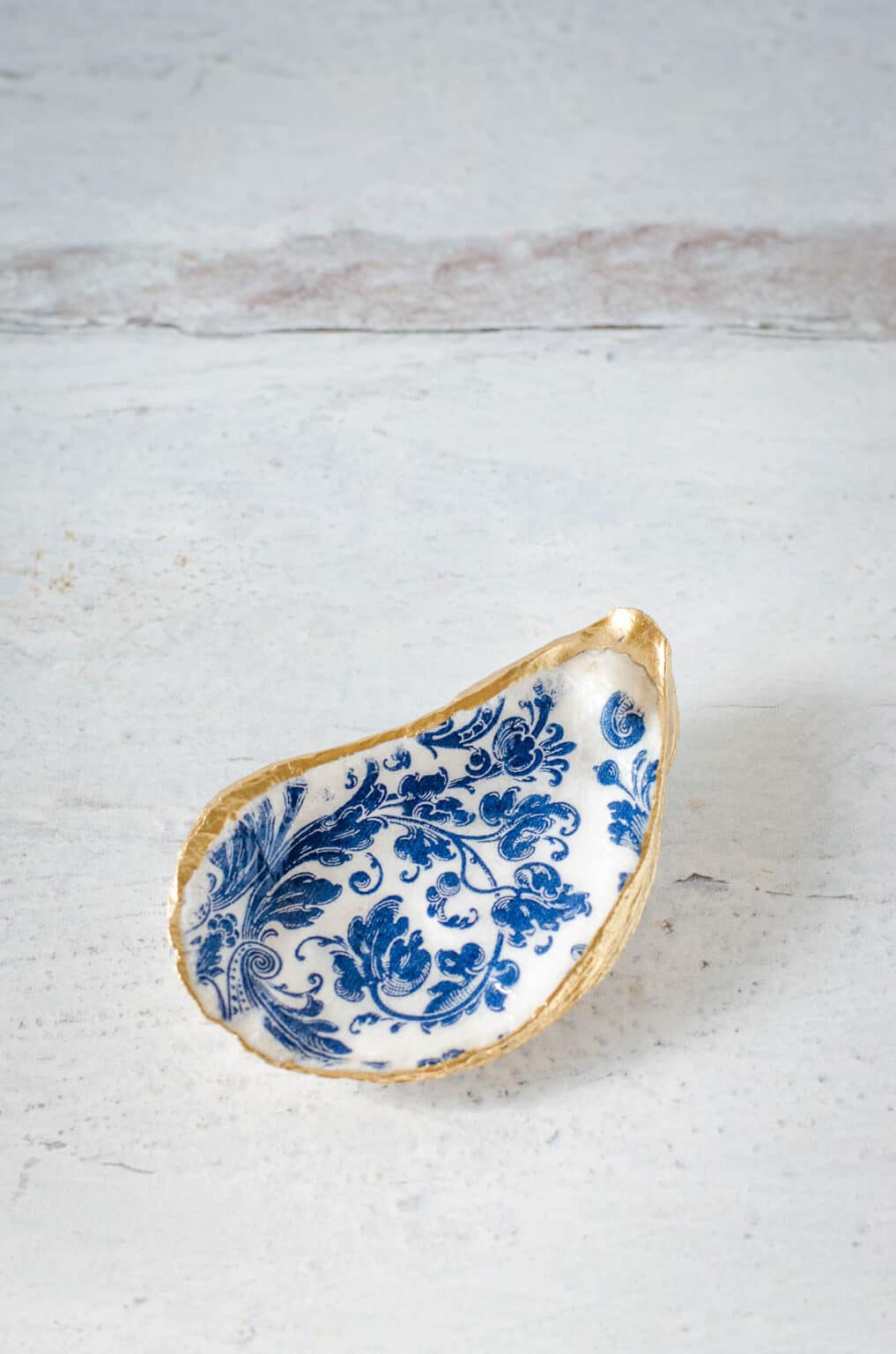 How To Decoupage Oyster Shells With Napkins Coastal Wandering